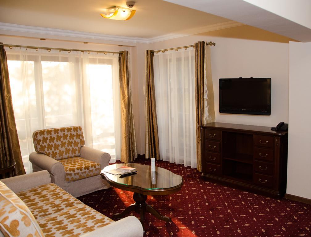 Edelweiss Poiana Hotels Пояна Брашов Екстериор снимка