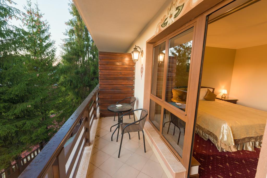 Edelweiss Poiana Hotels Пояна Брашов Екстериор снимка